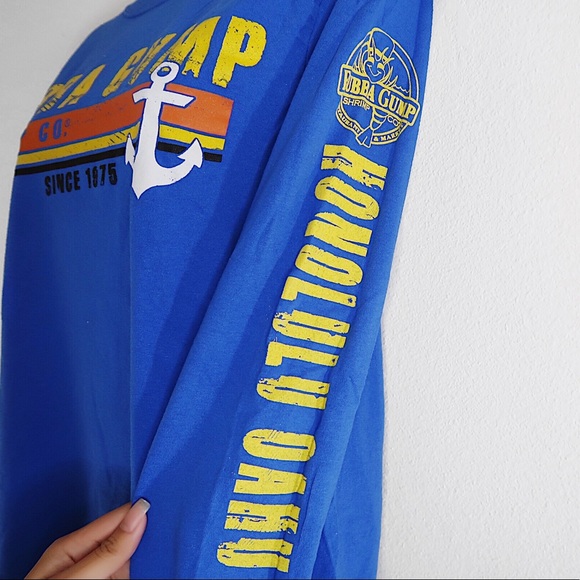 Bubba Gump Shrimp Co. | Blue Graphic Long Sleeve - Picture 3 of 3